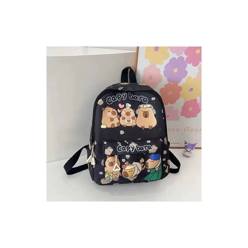 Hermosa mochila  capibara